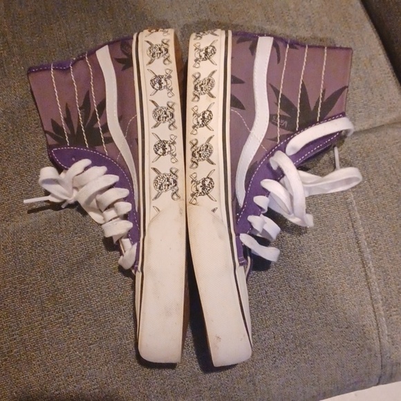 Vans Sailor Moon x SK8-HI  Vans off the wall, high top pirate shoes unisex, purple,  size 9 womens